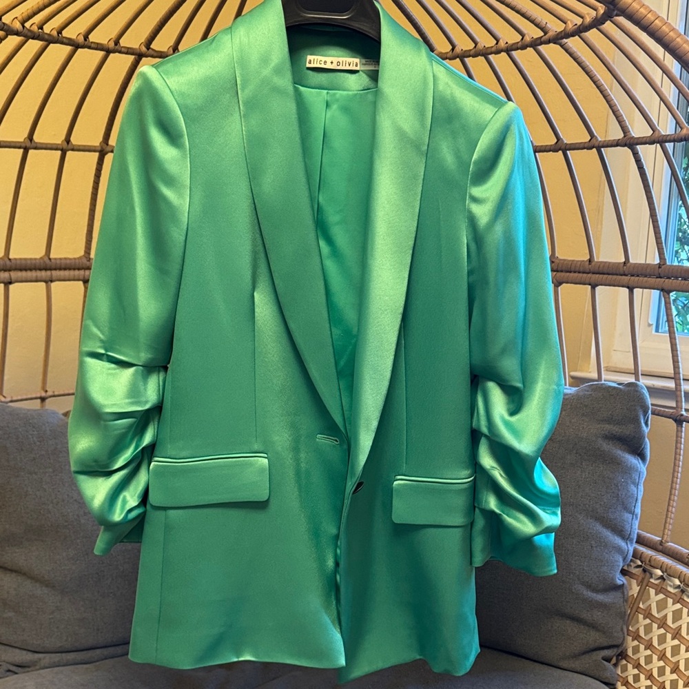 Alice + Olivia Green Satin Jacket. Like new condition. Worn once. Dry cleaned!